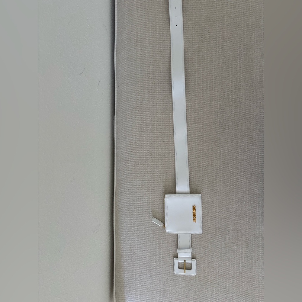 Jacquemus White Leather Belt Bag with Gold Accent